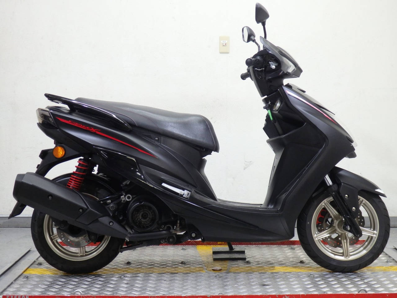 Yamaha CYGNUS X SR 2016