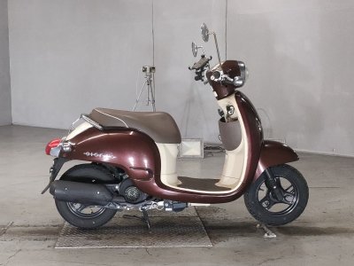 Honda GIORNO 2011