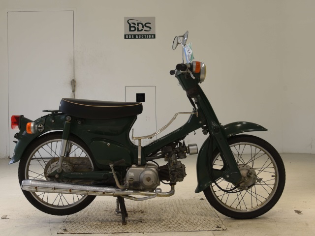 Honda C50 2000