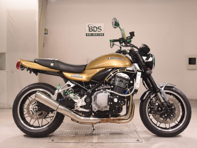 Kawasaki Z900RS 2021