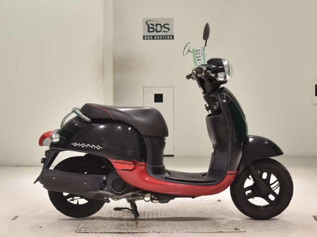 Honda GIORNO 2012