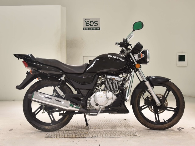 Suzuki EN125-3F 2013