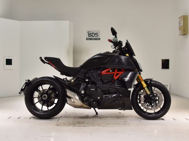 Ducati DIAVEL 1260S 2021