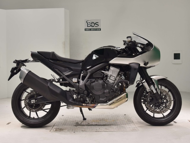 Honda HAWK11 2023