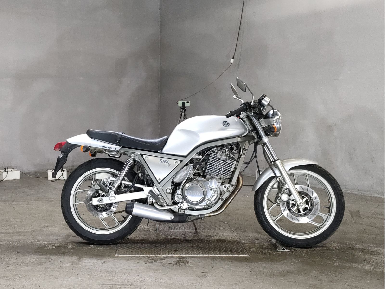 Yamaha SRX400 1986