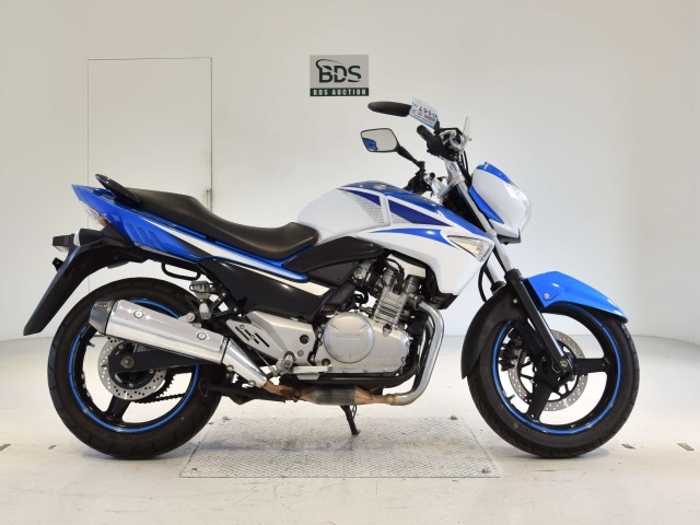 Suzuki GSR250