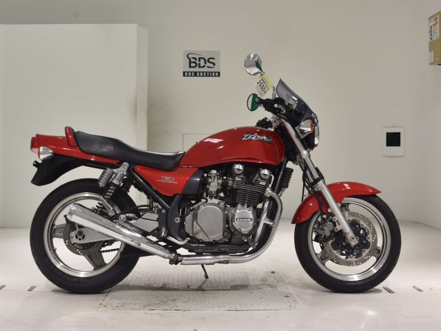 Kawasaki ZEPHYR750 2023