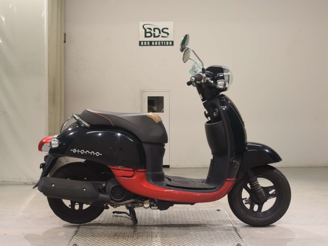 Honda GIORNO 2012