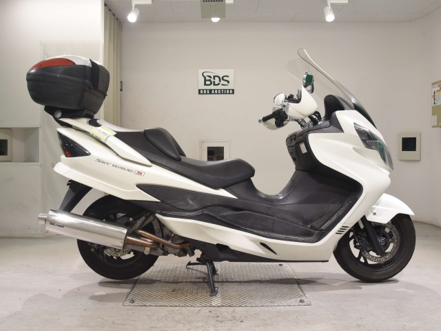 Suzuki SKYWAVE 250S