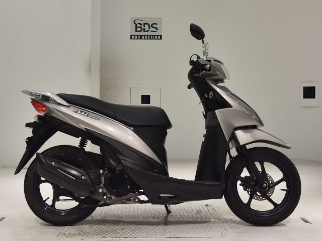 Suzuki ADDRESS V110