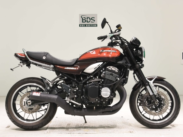Kawasaki Z900RS 2017