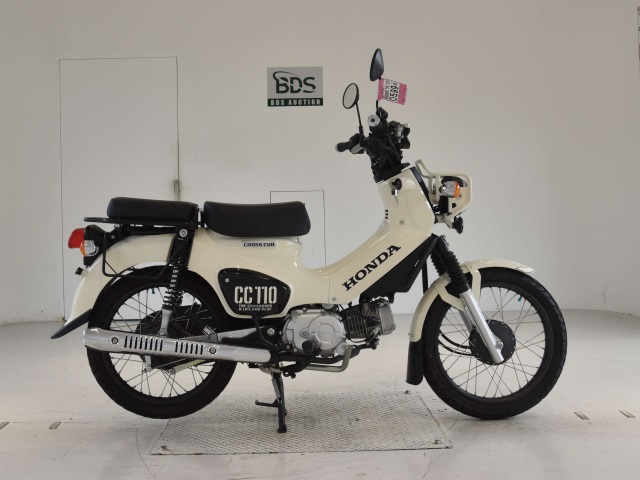 Honda CC110 CROSSCUB 2021