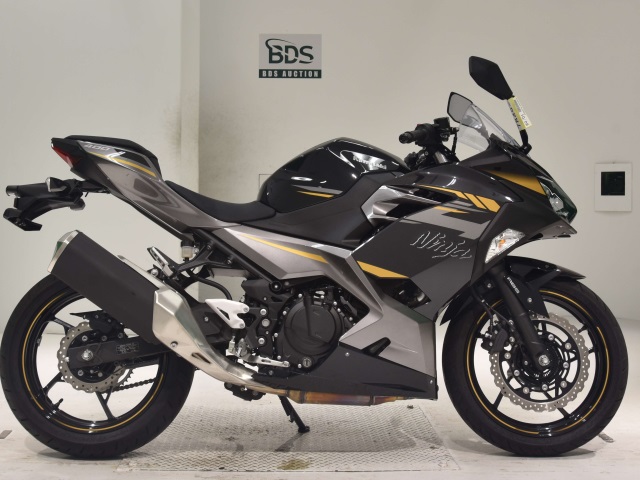 Kawasaki NINJA400 2024