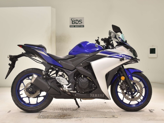Yamaha YZF-R25 2016