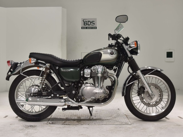 Kawasaki W800 2011