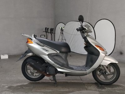 Yamaha GRANDAXIS100 2005