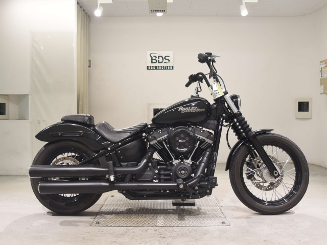 HD STREETBOB FXBB1750 2019