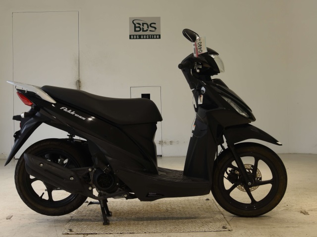 Suzuki ADDRESS V110