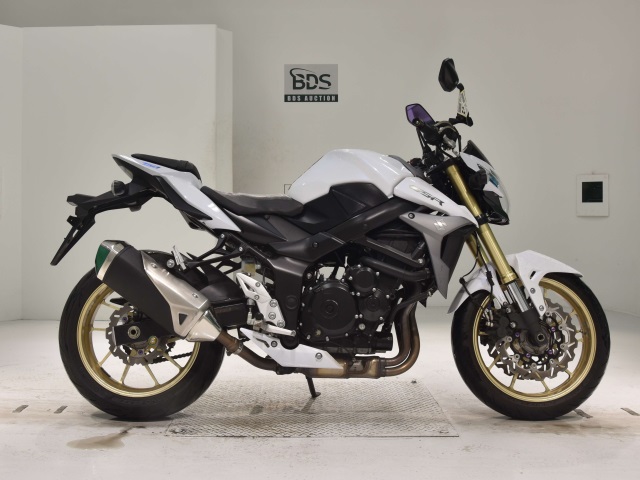 Suzuki GSR750A 2013