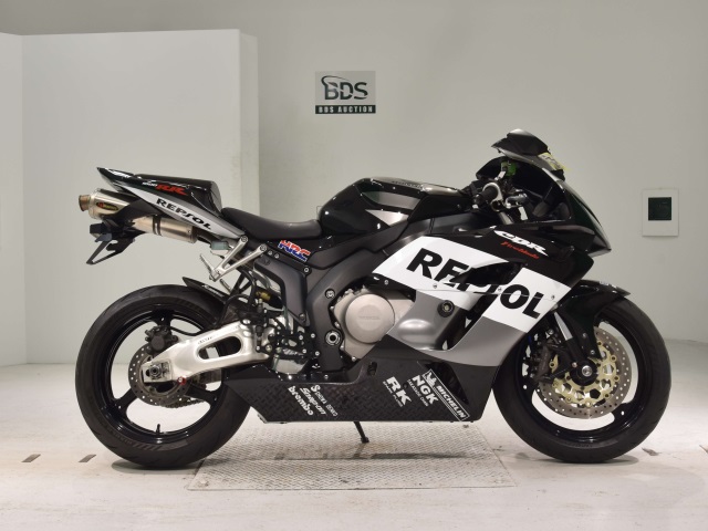 Honda CBR1000RR 2004