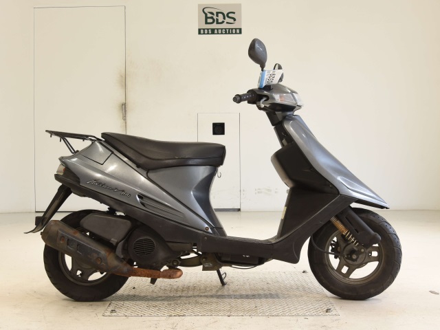 Suzuki ADDRESS V100