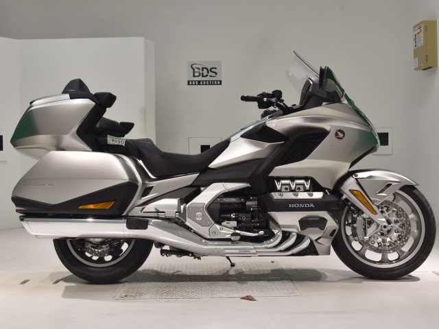 Honda GL1800 TOUR D 2024
