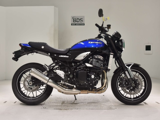 Kawasaki Z900RS 2024