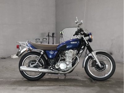Yamaha SR400 2021