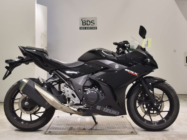 Suzuki GSX250R