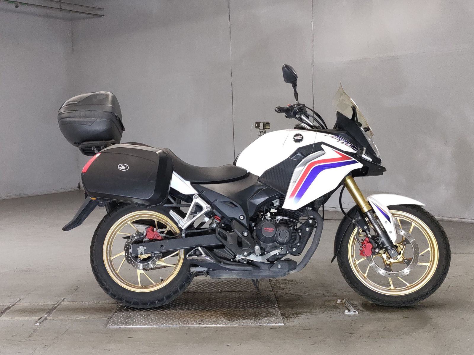 Honda CB190X 2017