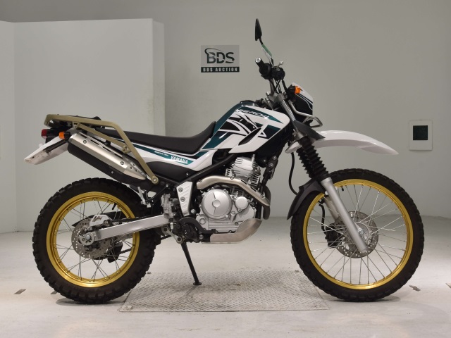 Yamaha SEROW XT250 2017