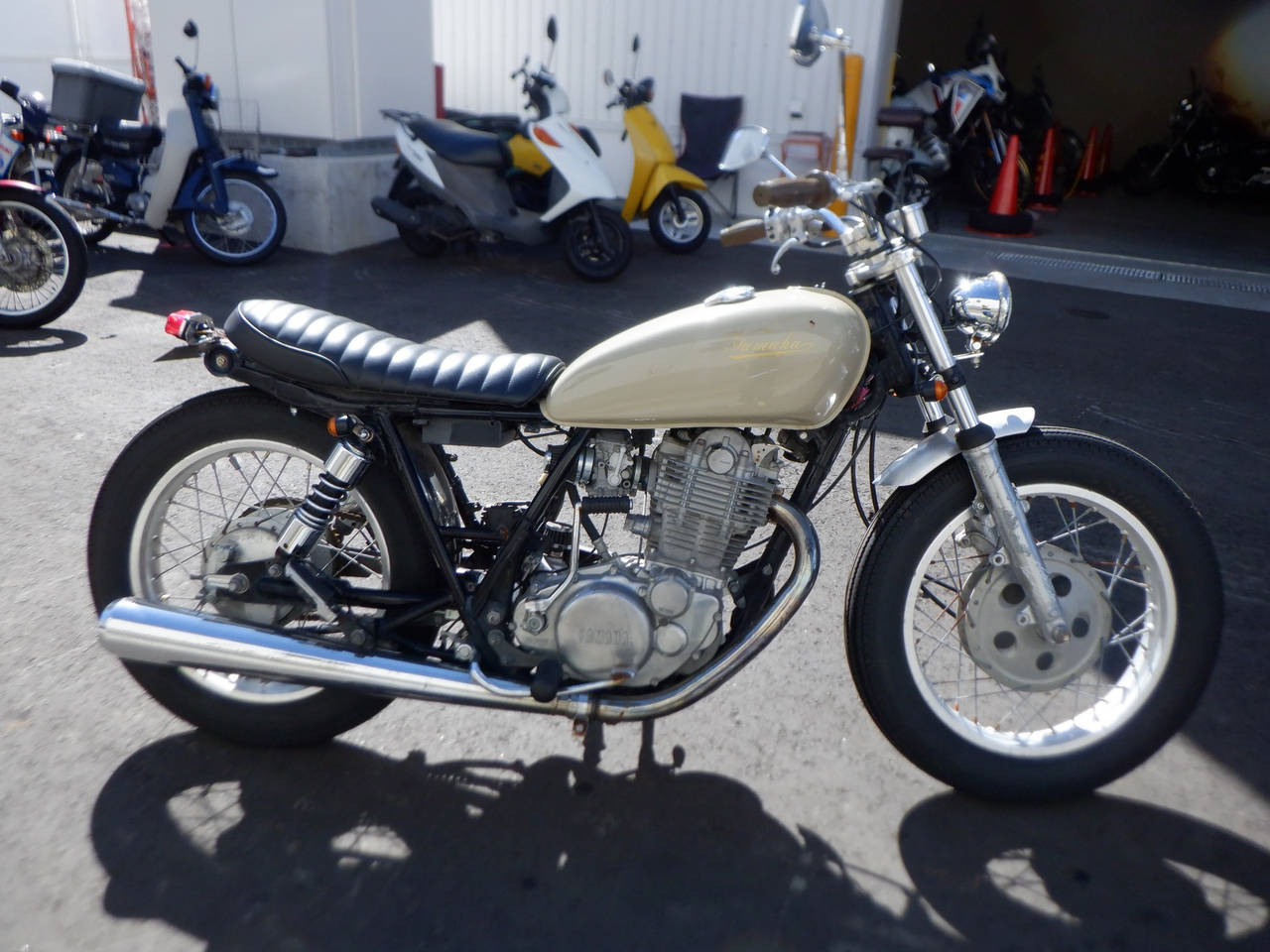 Yamaha SR400 2000