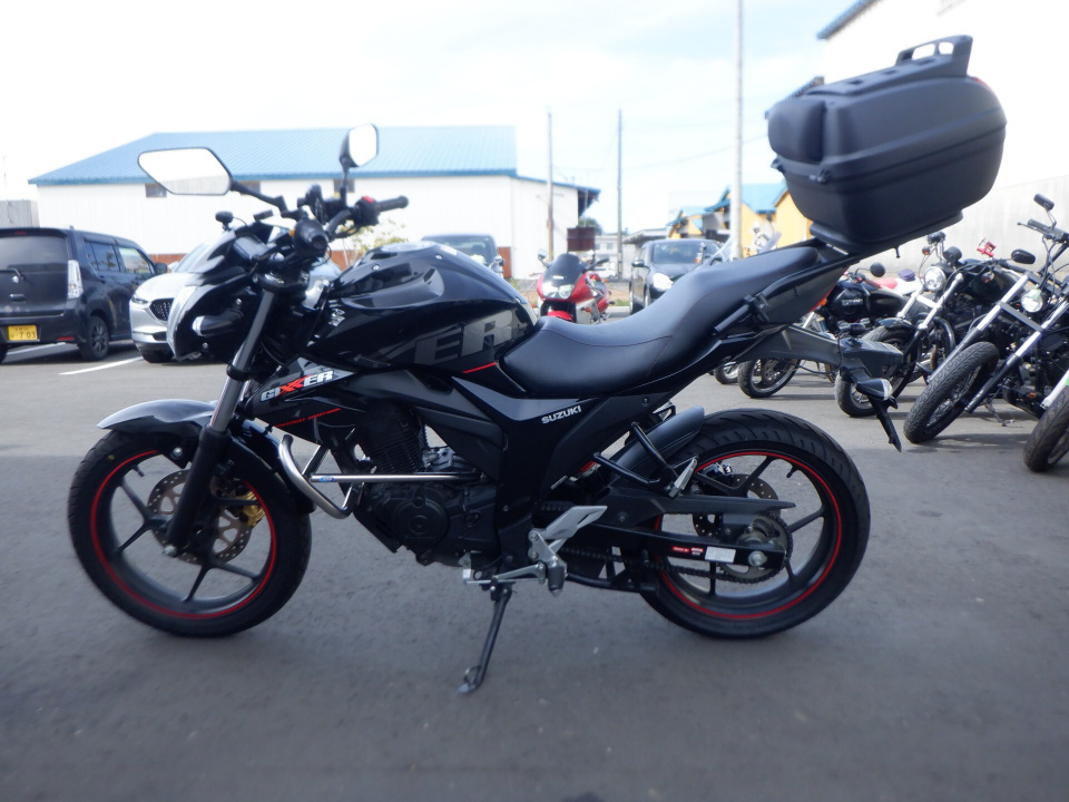 Suzuki GIXXER150