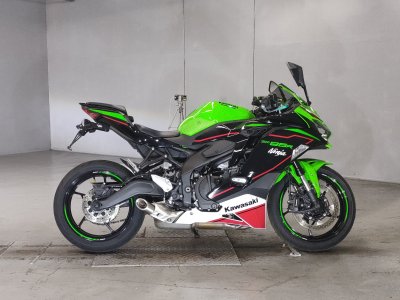 Kawasaki NINJA ZX-25R KRT 2022
