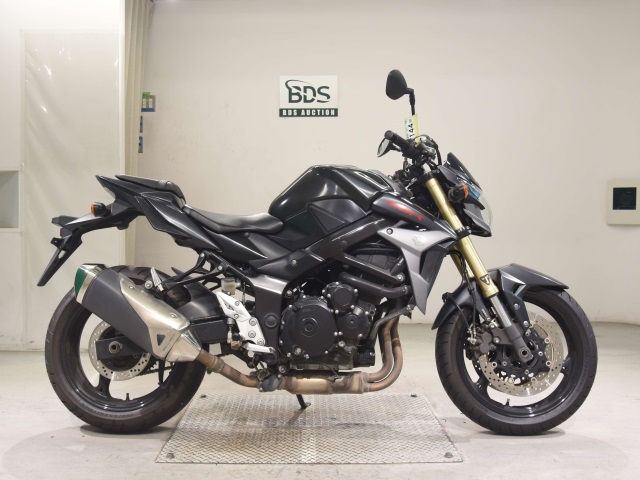 Suzuki GSR750A 2013