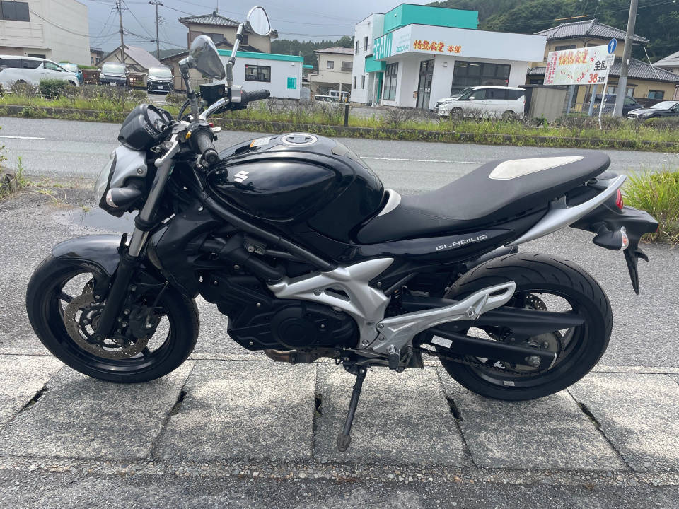 Suzuki GLADIUS SFV400A 2040