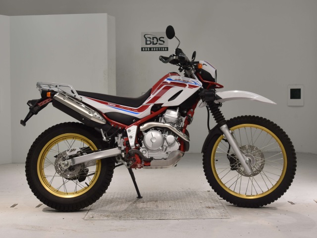 Yamaha SEROW XT250 2020