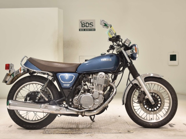 Yamaha SR400 2020
