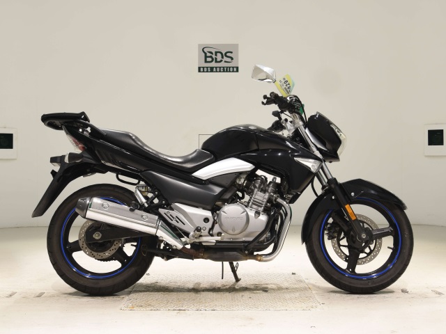 Suzuki GSR250