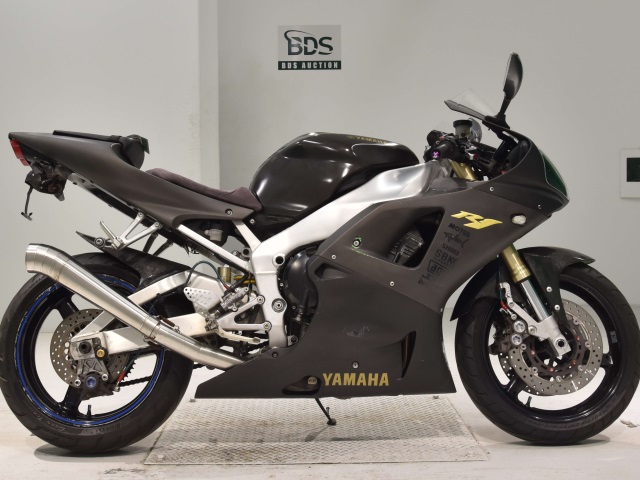Yamaha YZF-R1 2002