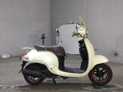 Honda GIORNO 2011