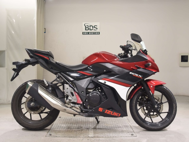 Suzuki GSX250R