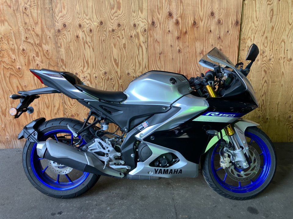 Yamaha YZF-R15 2022