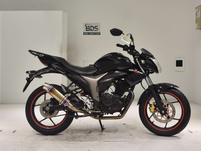 Suzuki GIXXER150