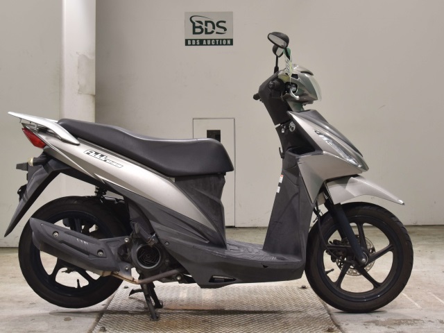 Suzuki ADDRESS V110