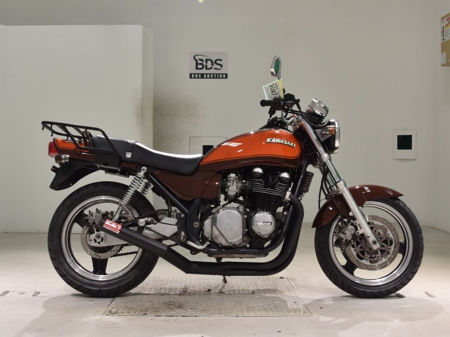 Kawasaki ZEPHYR750 2022