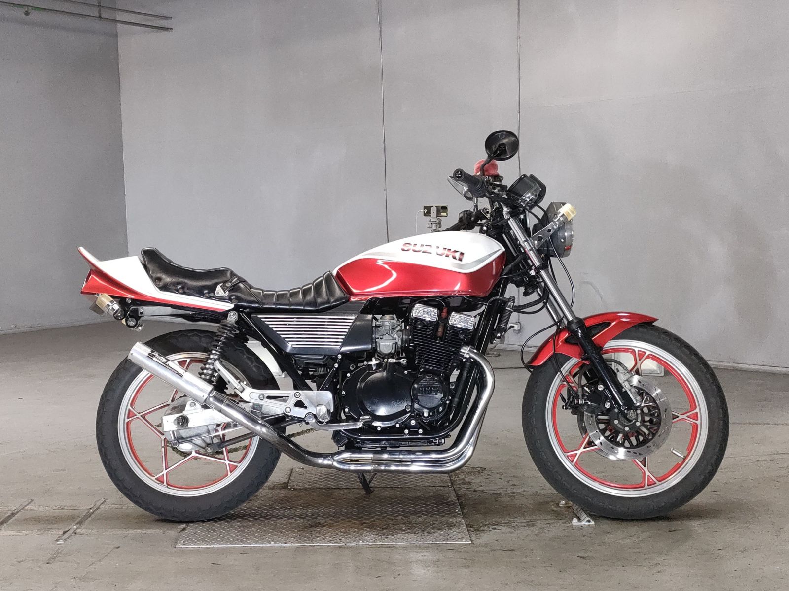 Suzuki GSX400 1982