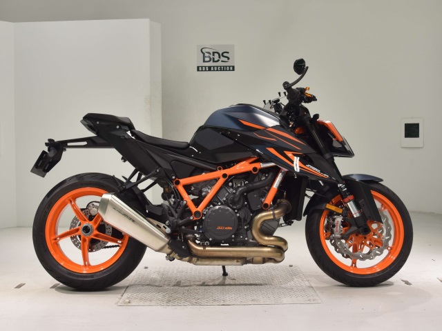 KTM 1290 SUPERDUKE R 2023