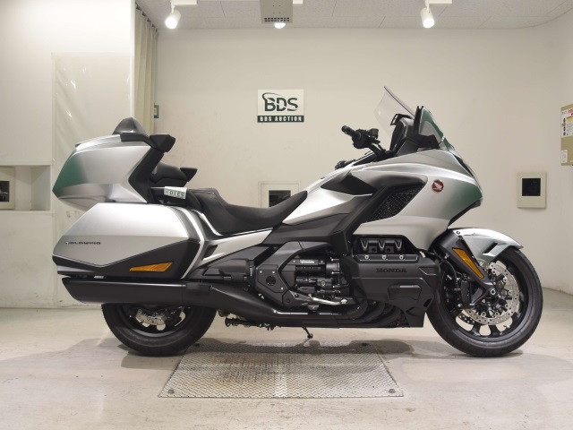 Honda GL1800 TOUR D 2025