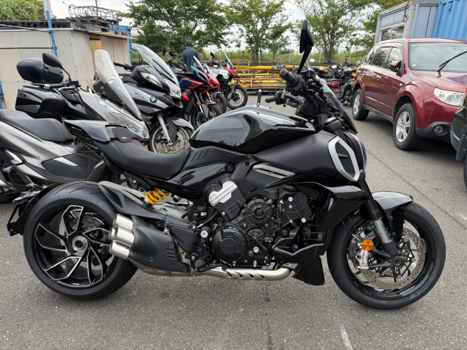 Ducati DIAVEL 2025